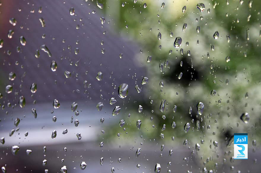 rain-raindrop-water-wet-drip-window-droplets-drop-of-water-background