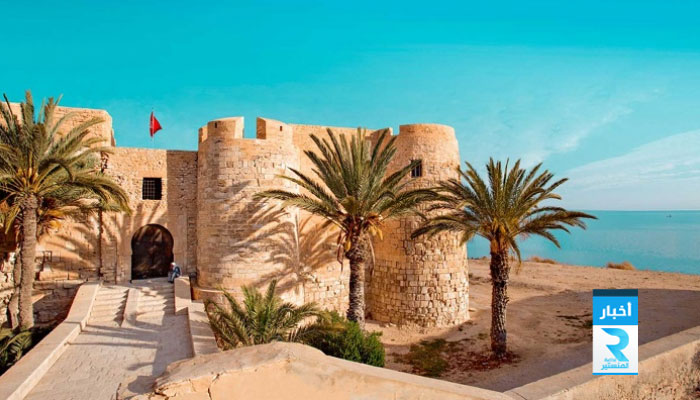 62-160601-tunisian-island-djerba-receives-not-only-tourists_700x400